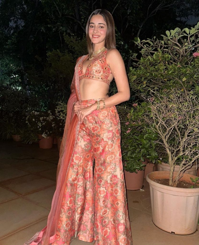 Screenshot_20221018-183003_Instagram - Instant Bollywood Ananya Panday