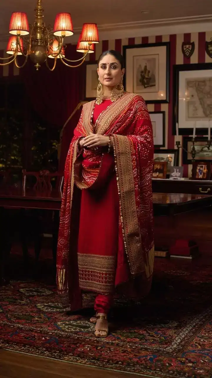 113195171 - Instant Bollywood Kareena Kapoor
