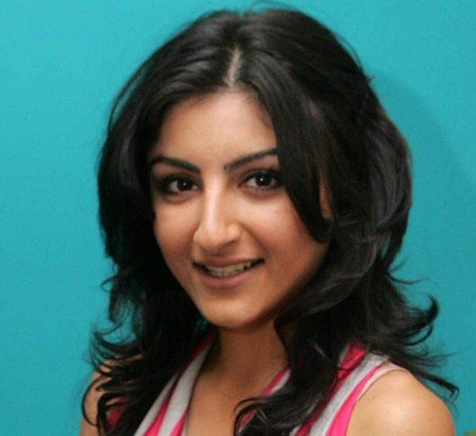 EXCLUSIVE: Did You Know Soha Ali Khan Once Had A 2.2 LPA Bank Job, Paid 17,000 Rent? - Instant Bollywood EXCLUSIVE: Did You Know Soha Ali Khan Once Had A 2.2 LPA Bank Job, Paid 17,000 Rent?