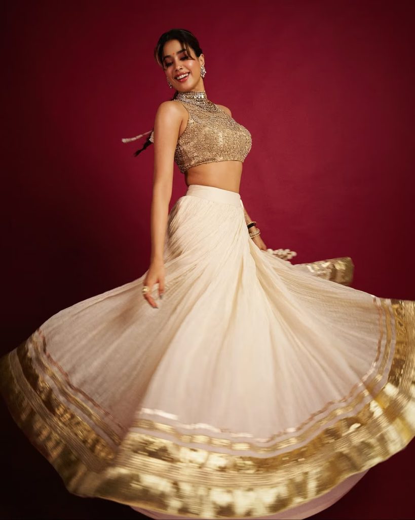Janhvi-Kapoor-2-2025-09-3903d1e4177e70f9b8871a22e50da980 - Instant Bollywood