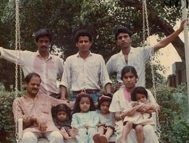 Manoj Bajpayee with family - Instant Bollywood Manoj Bajpayee with family