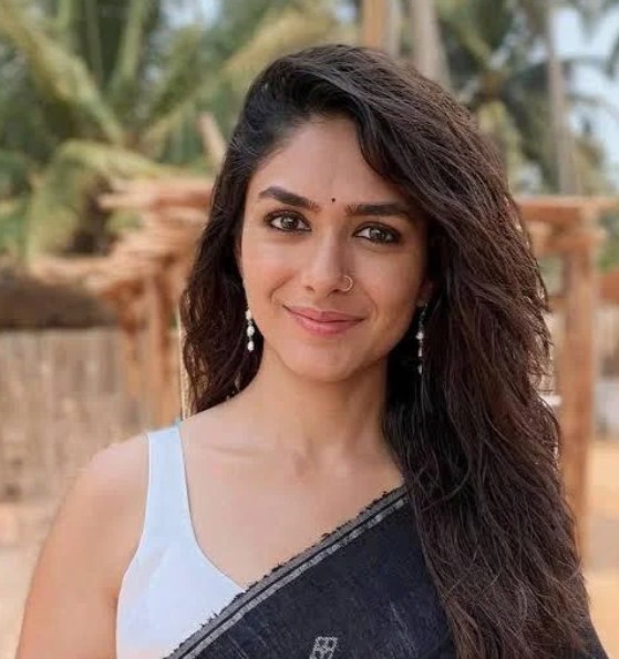 Mrunal Thakur