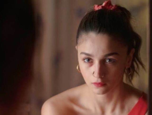 Alia-Bhatts-Darlings-3 - Instant Bollywood Alia Bhatt