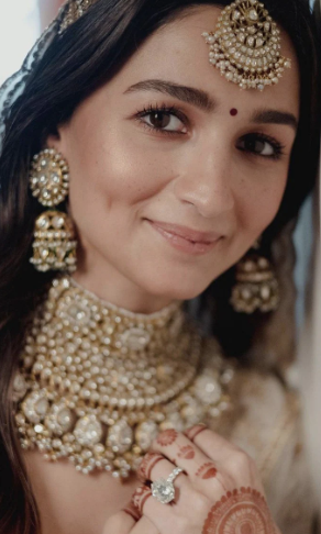 Alia Bhatt wedding ring - Instant Bollywood Alia Bhatt wedding ring
