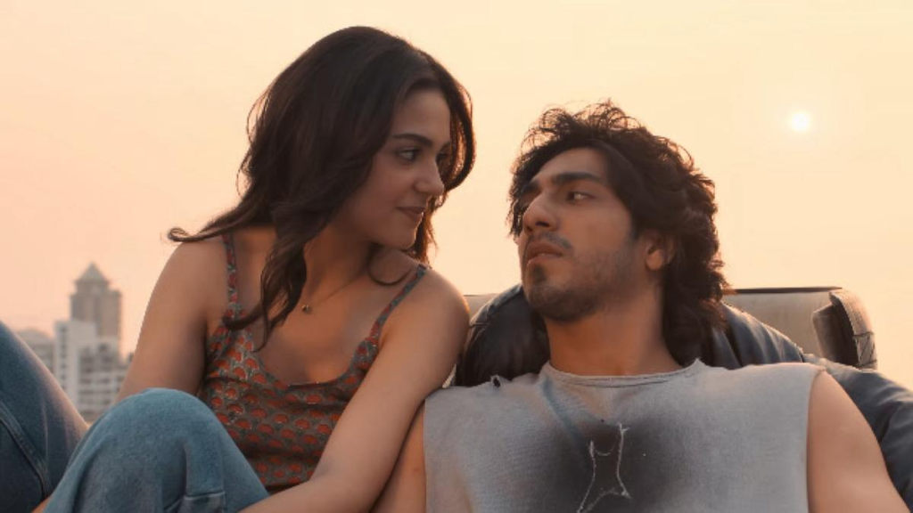 Ahaan Panday with Aneet Padda in Saiyaara - Instant Bollywood Ahaan Panday with Aneet Padda in Saiyaara