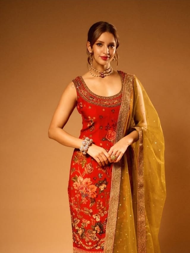 Lohri 2026: Bollywood Actresses Show How To Dazzle In Ethnic Wear