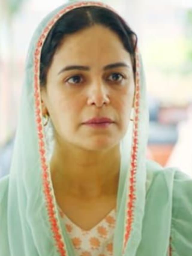 See Happy Patel Actress Mona Singh’s Best Roles –