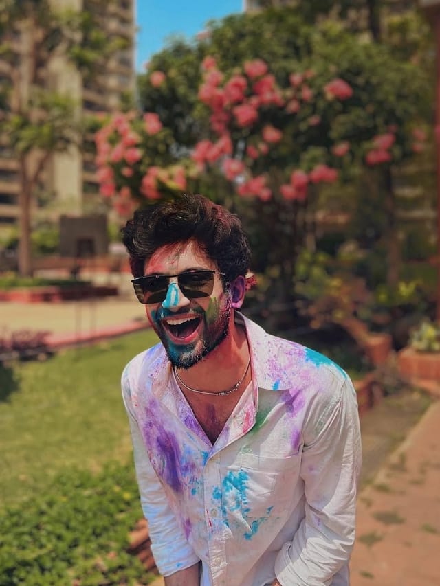 Holi in White: Bollywood’s Dreamiest All-White Festive Look